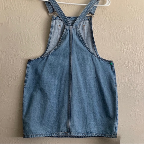 NEW ✨ OVERALL DENIM DRESS - Picture 2 of 3